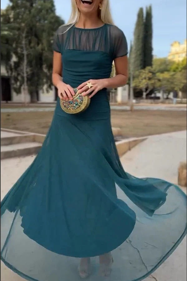 Chic Illusion Yoke Short Sleeve Flowy Long Dress