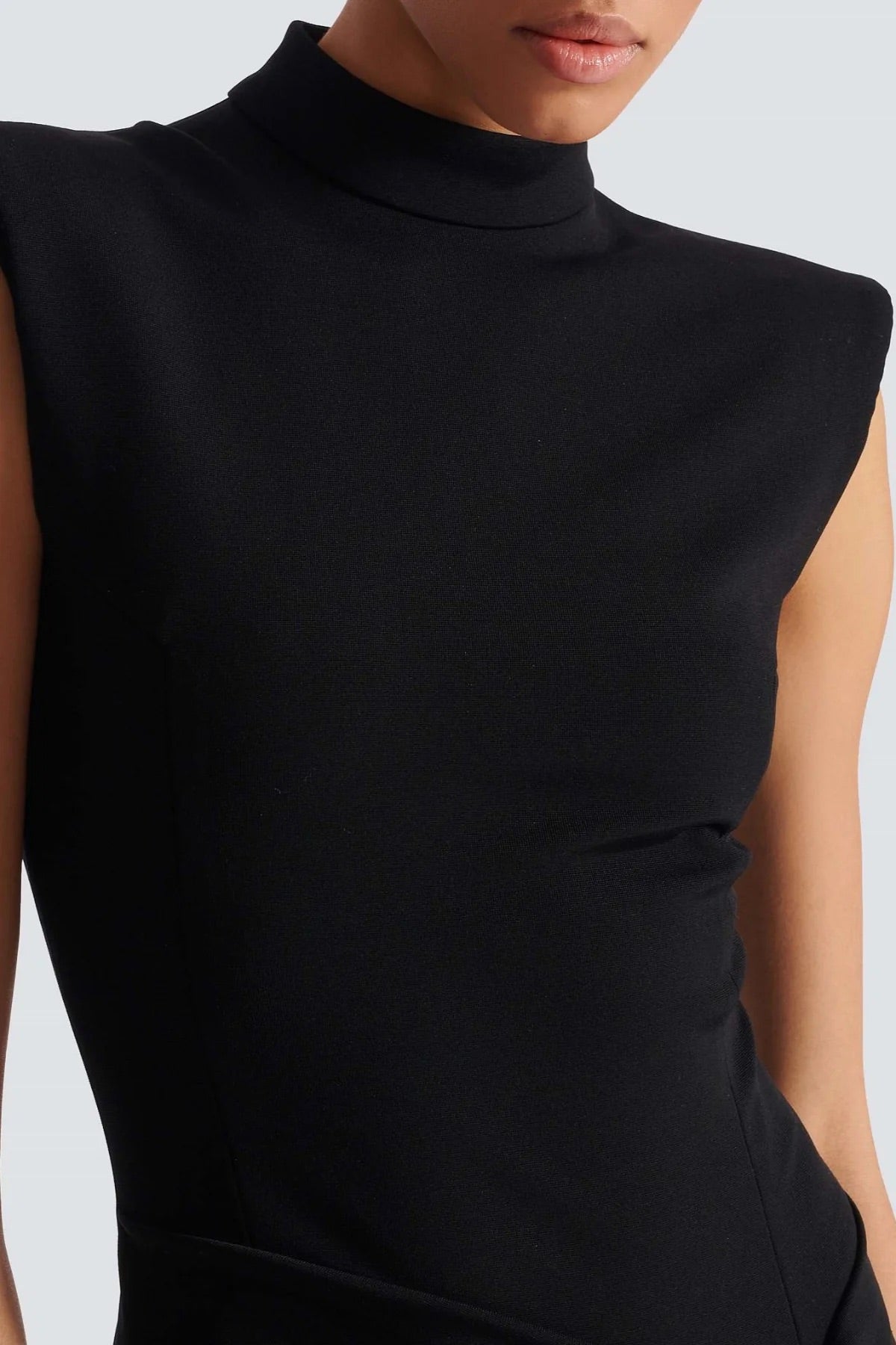 Premium black sleeveless maxi dress with zipper and slit