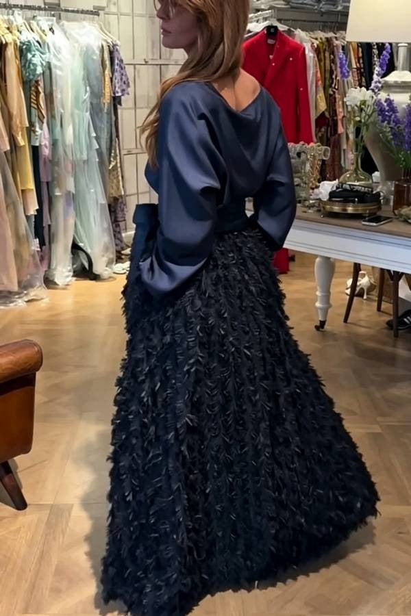 Elegant Diary Embroidered Dimensional Flower Fabric High Rise Pocket Slit Maxi Skirt