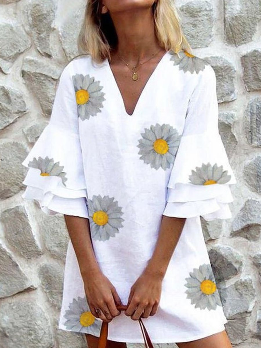 Daisy Print V-neck Flared Sleeve Babydoll Dress