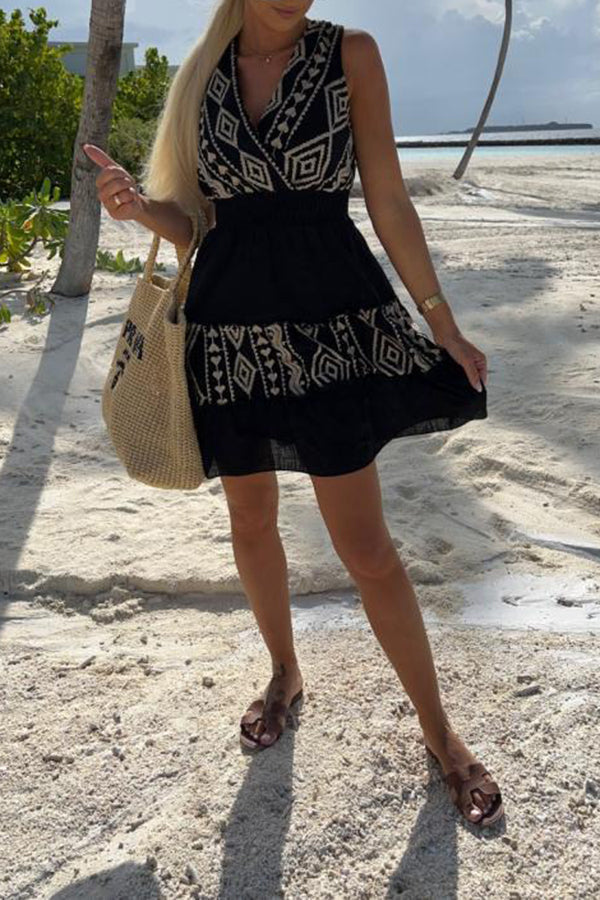 Fashion V-neck Sleeveless Embroidered Print Dress