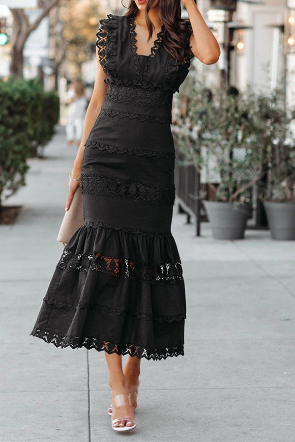 Elegant Lace Solid V-Neck Sleeveless Panel Slim Fit Maxi Dress