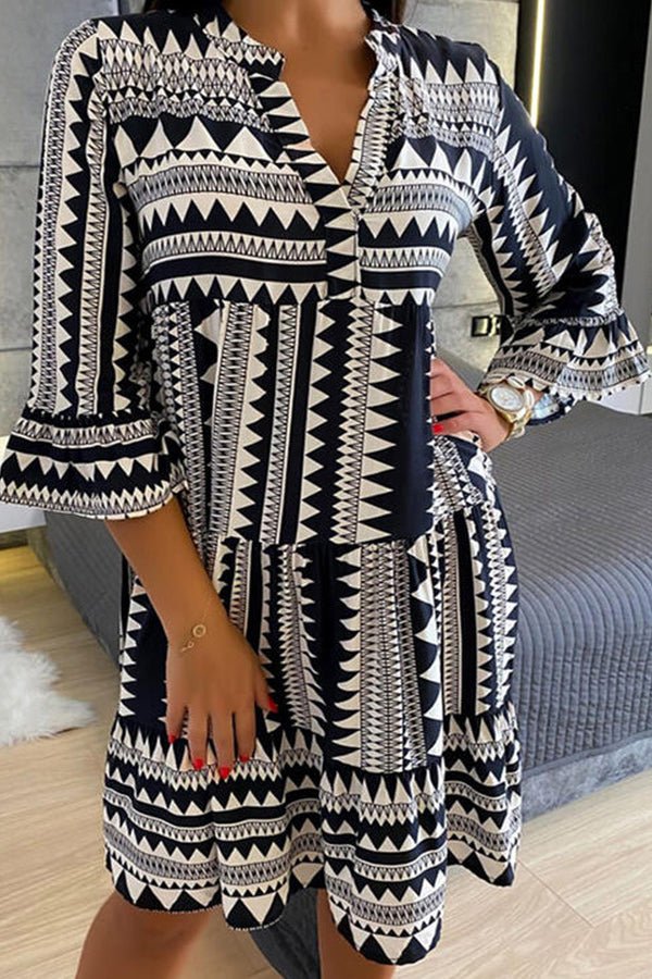 Casual V-neck Geometric Print Flared-sleeve Short Dress