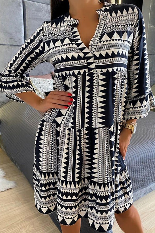 Casual V-neck Geometric Print Flared-sleeve Short Dress