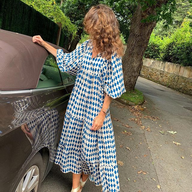 V Neck Lantern Sleeve Printed Ruffle Maxi Holiday Dress