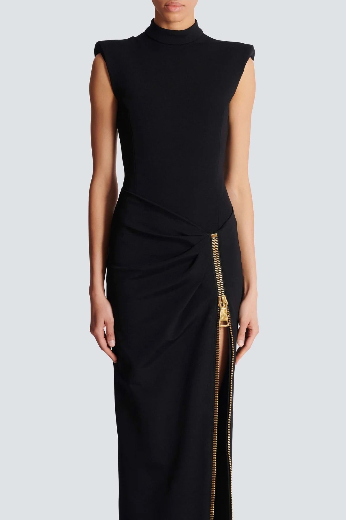 Premium black sleeveless maxi dress with zipper and slit