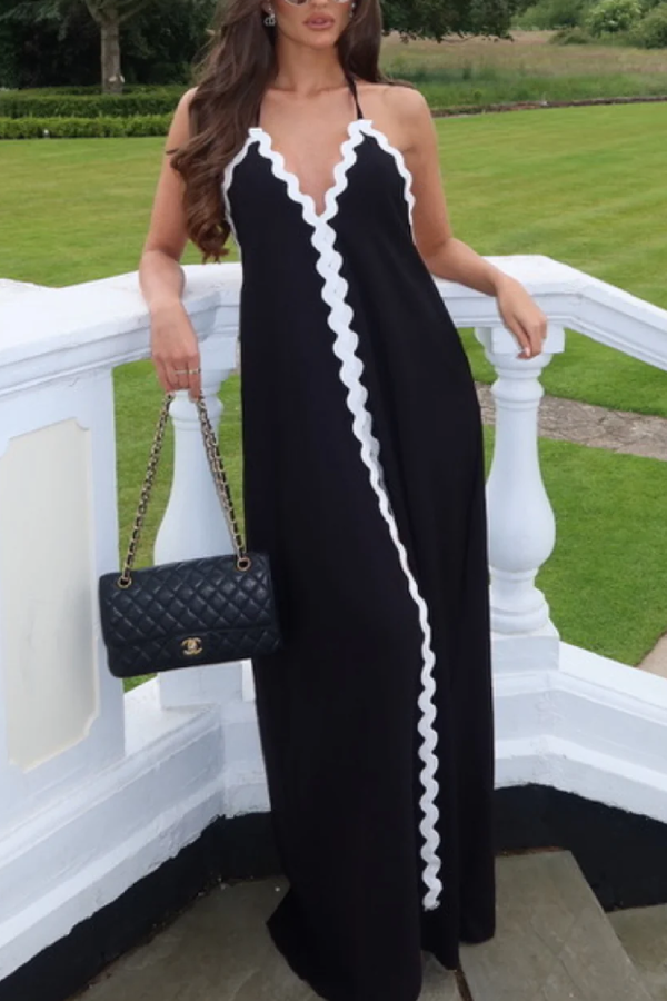Wavy contrast hem maxi dress