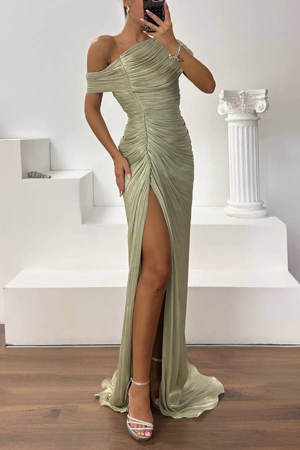 One‑Shoulder 3D Floral Ruched Slit Train Evening Maxi Gown