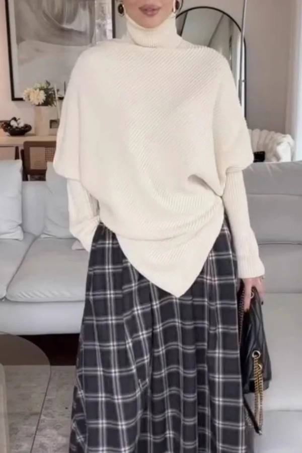 Irregular hem turtleneck sweater