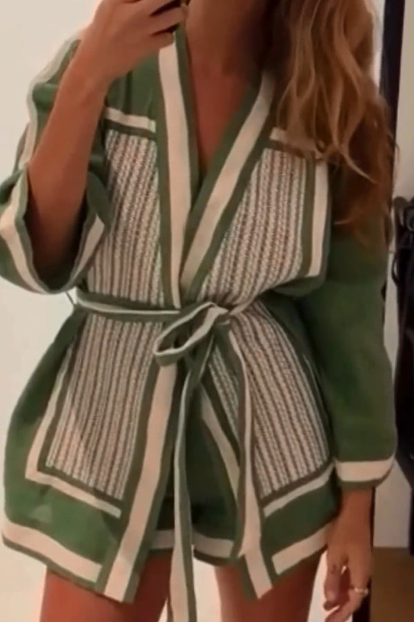 Contrasting Kimono Printing Suits