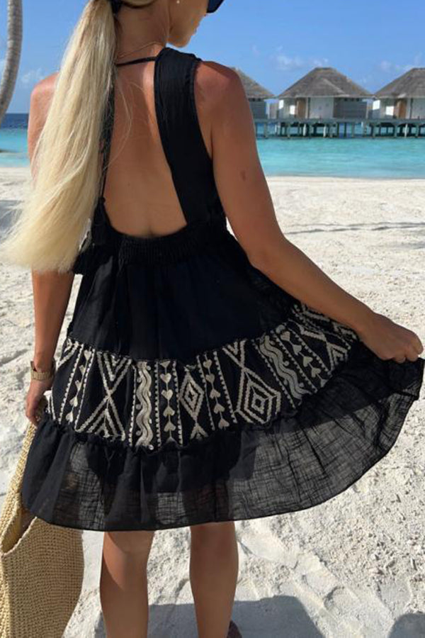 Fashion V-neck Sleeveless Embroidered Print Dress