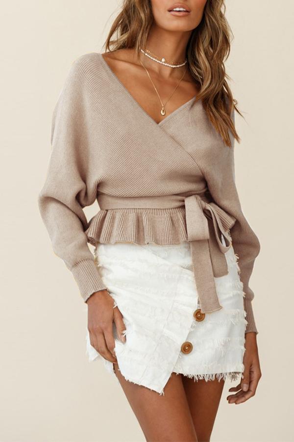 V-neck Slim Belt Sweater