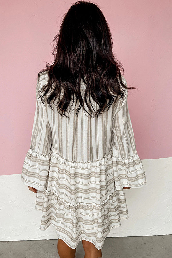 Printed V-neck Flare Long Sleeve Stitched Casual Large Swing Dress