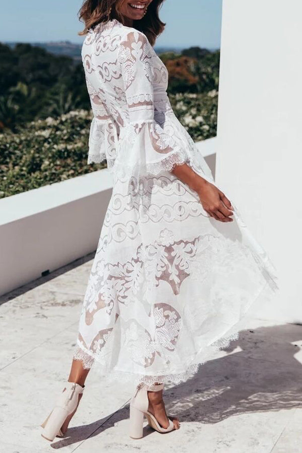 Women's Fashion Lace Irregular Flared Sleeve Dress