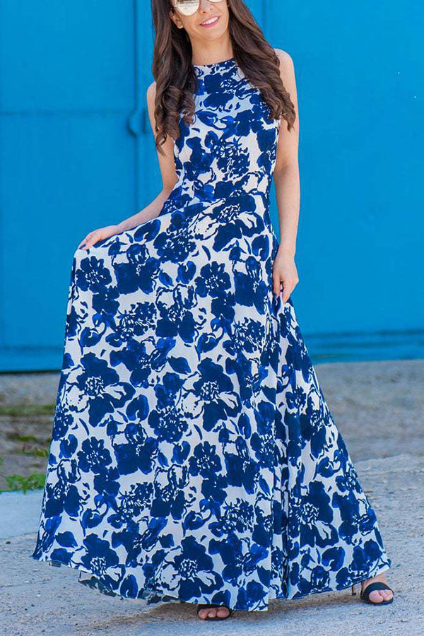 Fresh Print Round Neck Sleeveless Maxi Dress