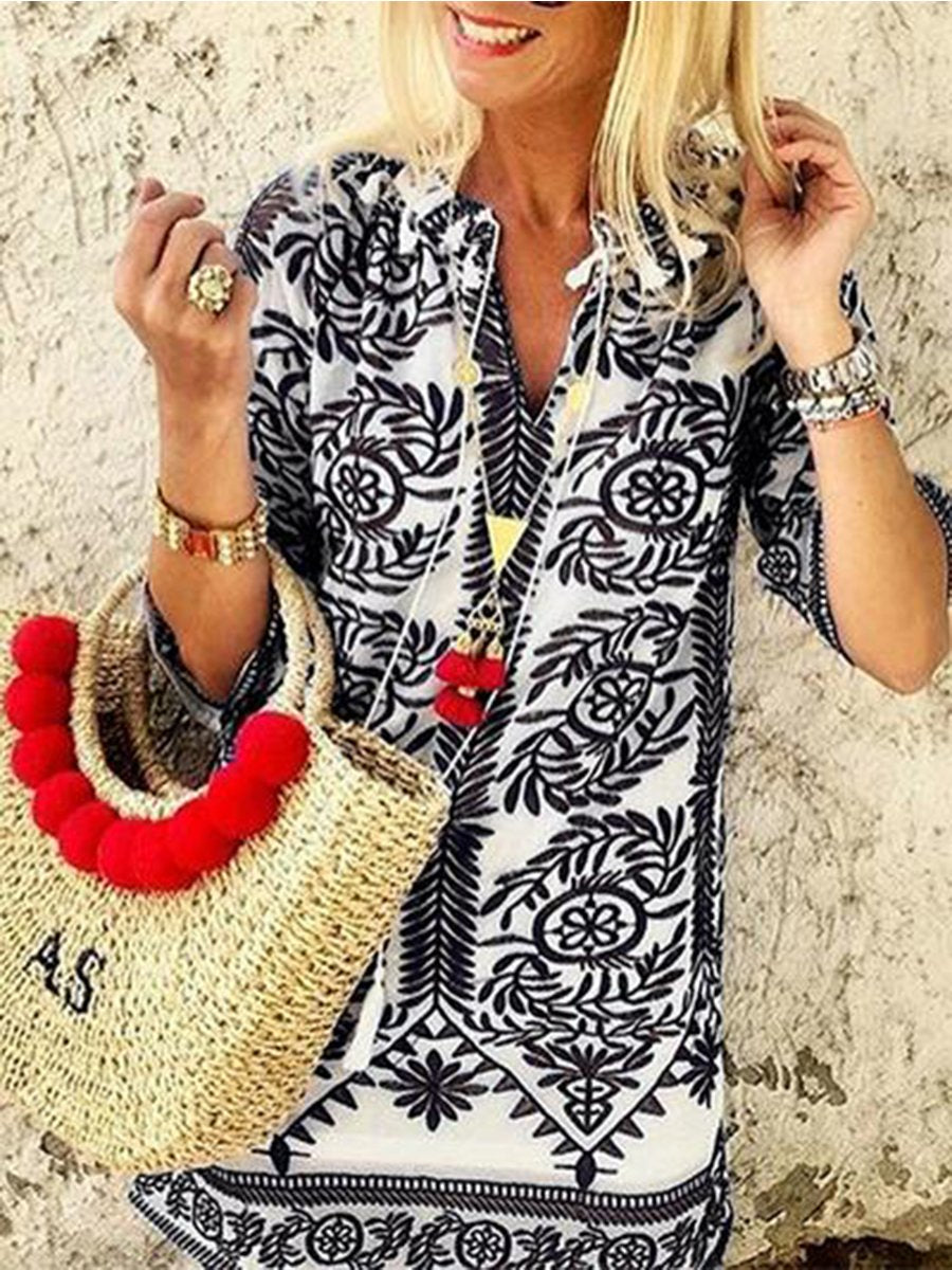 Fashion Five-Sleeve Printed Deep V-Neck Dress