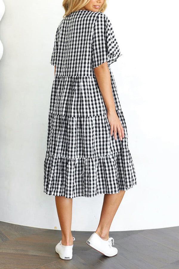Short-sleeved Black and White Plaid V-neck Doll Dress